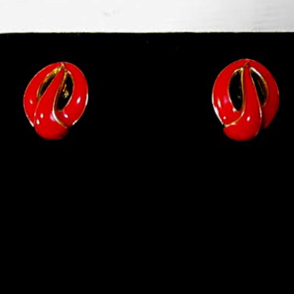 Vintage Monet Red & Gold Oval Earrings
